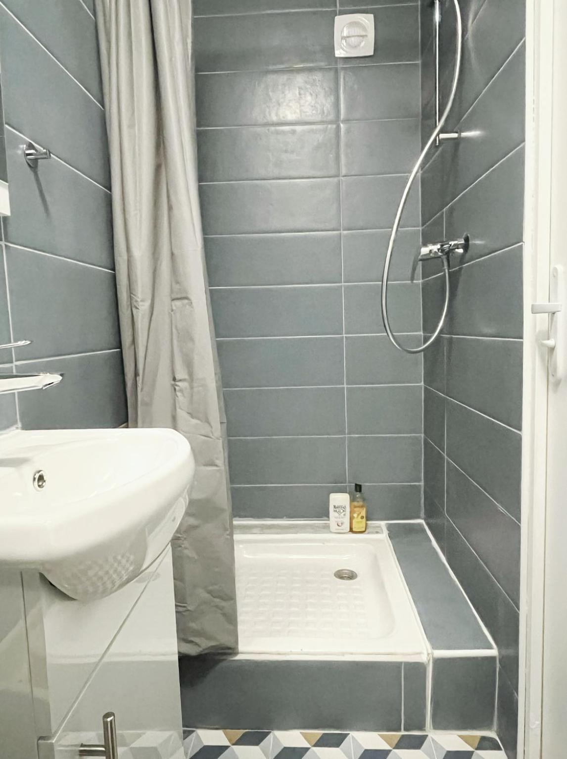 #1 Petit Studio Pres Du Metro L9 Bagnolet Εξωτερικό φωτογραφία