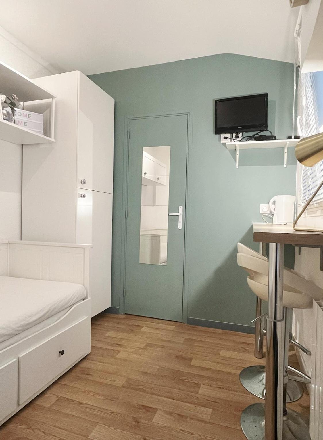 #1 Petit Studio Pres Du Metro L9 Bagnolet Εξωτερικό φωτογραφία